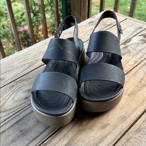 Crocs Women's Black/Mushroom Brooklyn Low Wedge Sandals 206453 W9